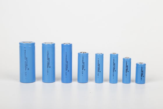 3.7V 18650 Li Ion Battery Cell 3000mAh 0.5C Discharge Rate 45g Weight