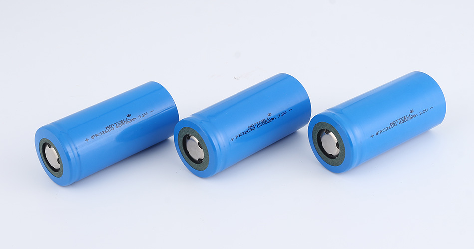 32700 Lithium ion battery supplier