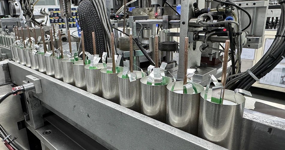 custom cylindrical lithium ion battery pack for AGV